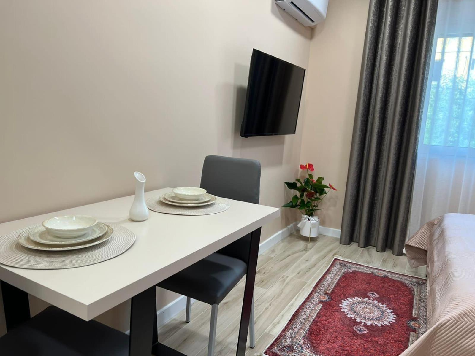 Smart Home , Lovely Apartment In Tiranë Ngoại thất bức ảnh